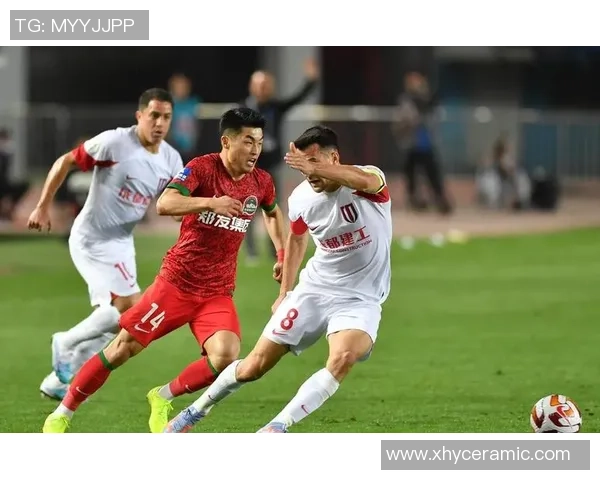 中超惊现冷门切尔西大胜里昂红牌事件引发全场热议