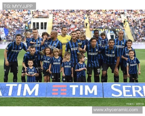 中超精彩对决里昂与国米战成平局逆转瞬间引发全场热烈反响